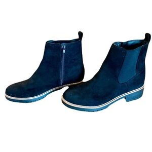 Kensie Kayla Chelsea Boots in Black Suede with a Zipper Closure